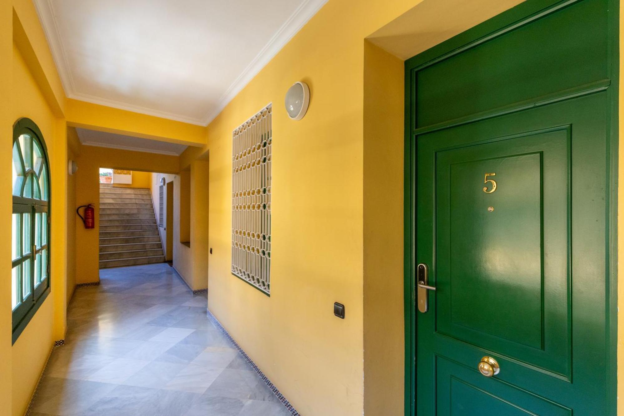 Cathedral Penthouse- Big Private Terrace- Parking *