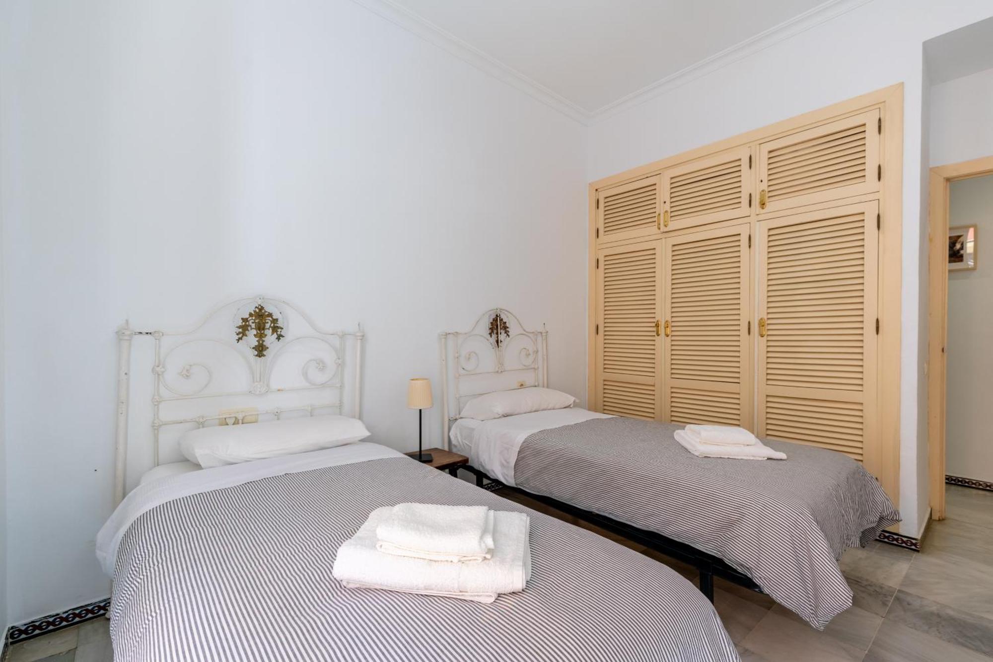 Cathedral Penthouse- Big Private Terrace- Parking *