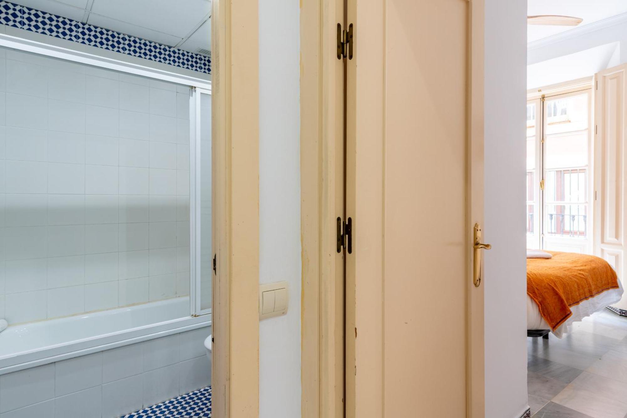 Cathedral Penthouse- Big Private Terrace- Parking Apartamento *